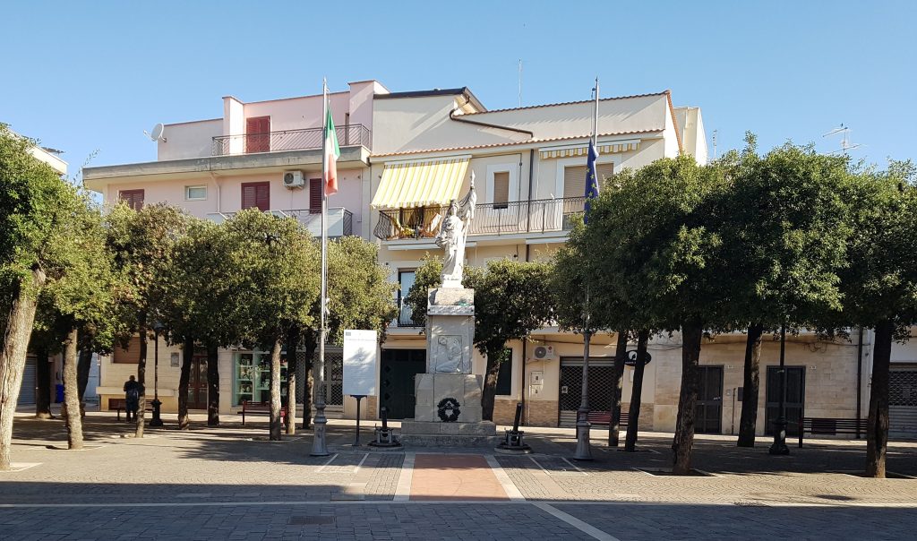 Parco della rimembranza, monumento ai caduti